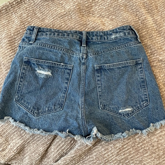 MUMU BLUE Jean shorts - Picture 2 of 2